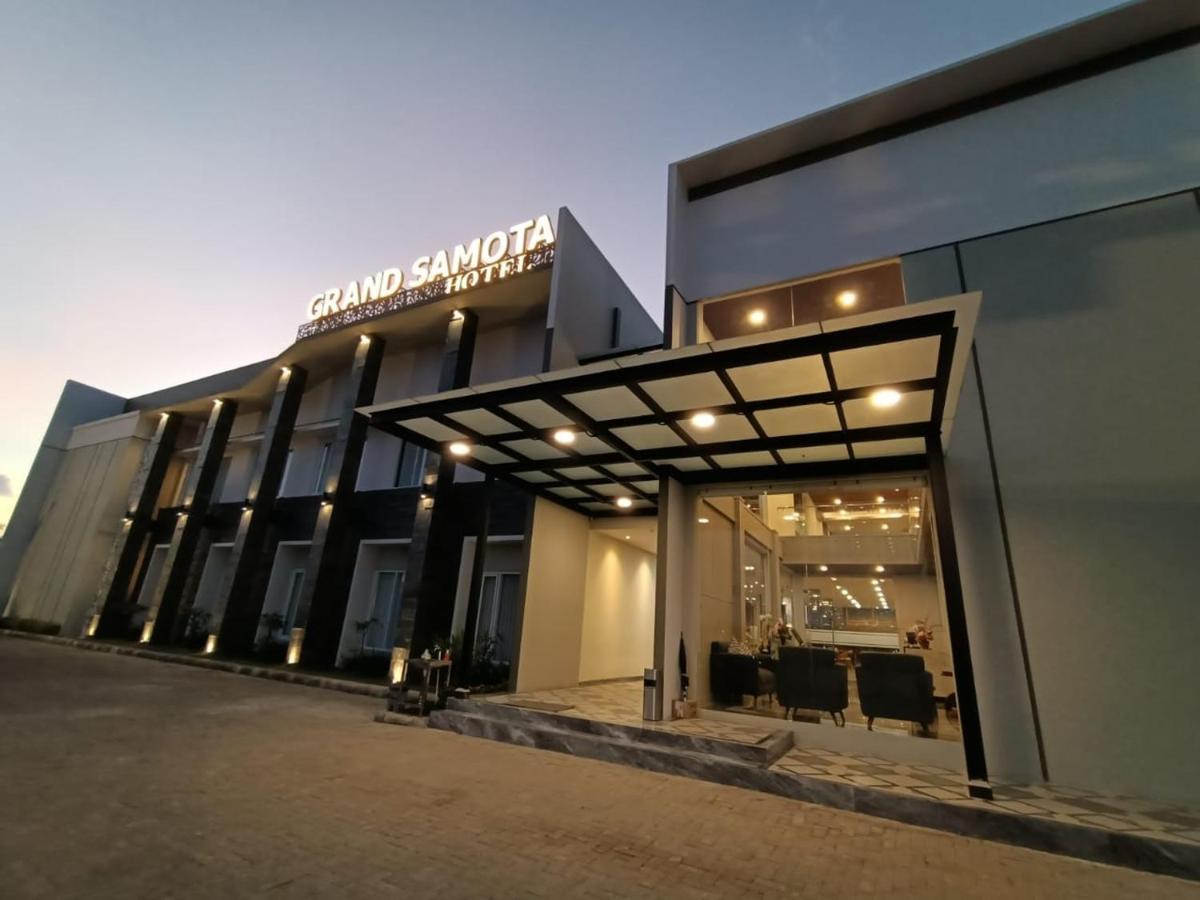 Grand Samota Hotel Sumbawa ภายนอก รูปภาพ