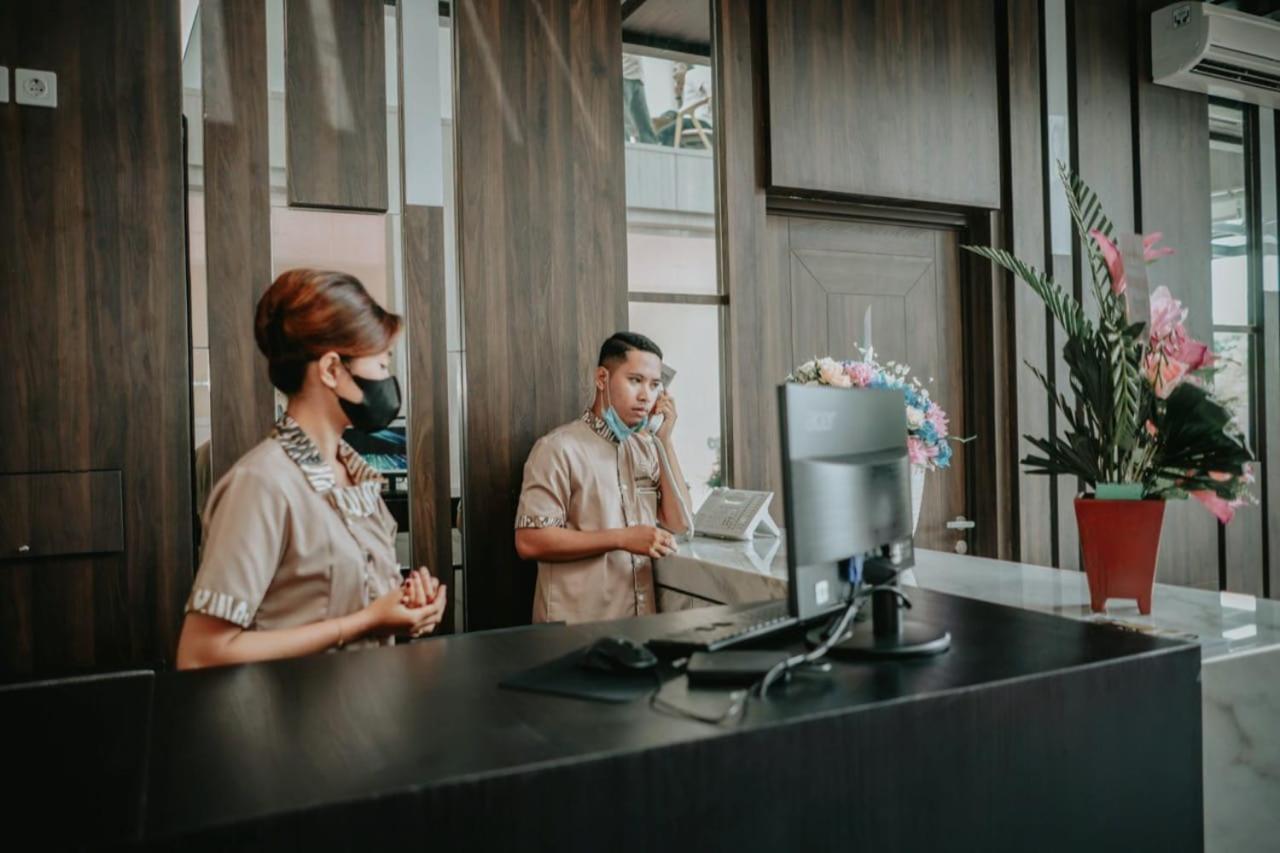 Grand Samota Hotel Sumbawa ภายนอก รูปภาพ